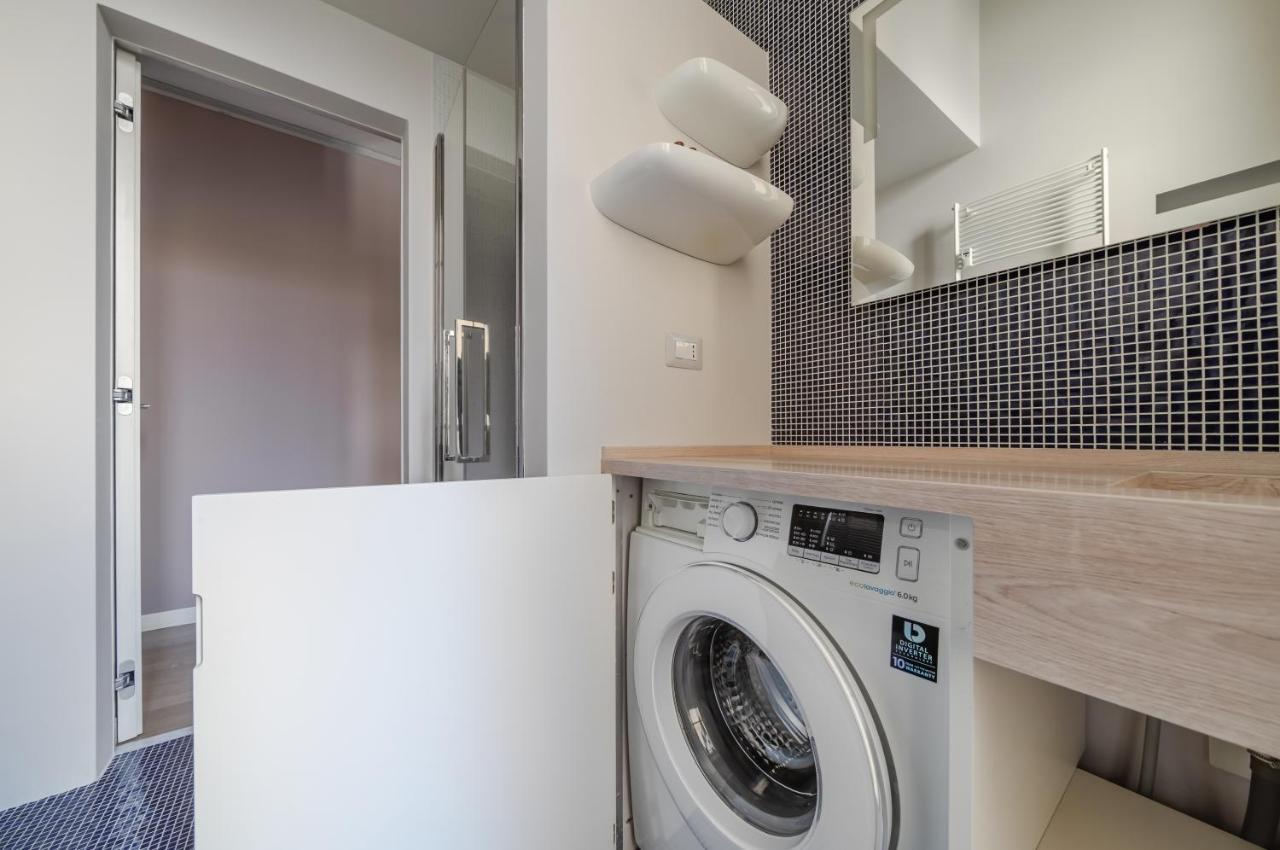 Lovely Apartment In Milano-Porta Romana W/ Balcony Dış mekan fotoğraf